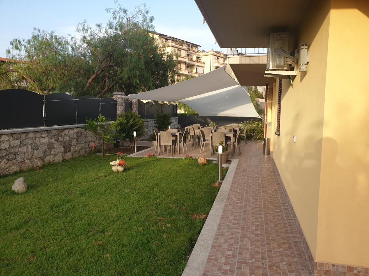 B&B Villa Chiara Bed And Breakfast Taormina Exterior photo